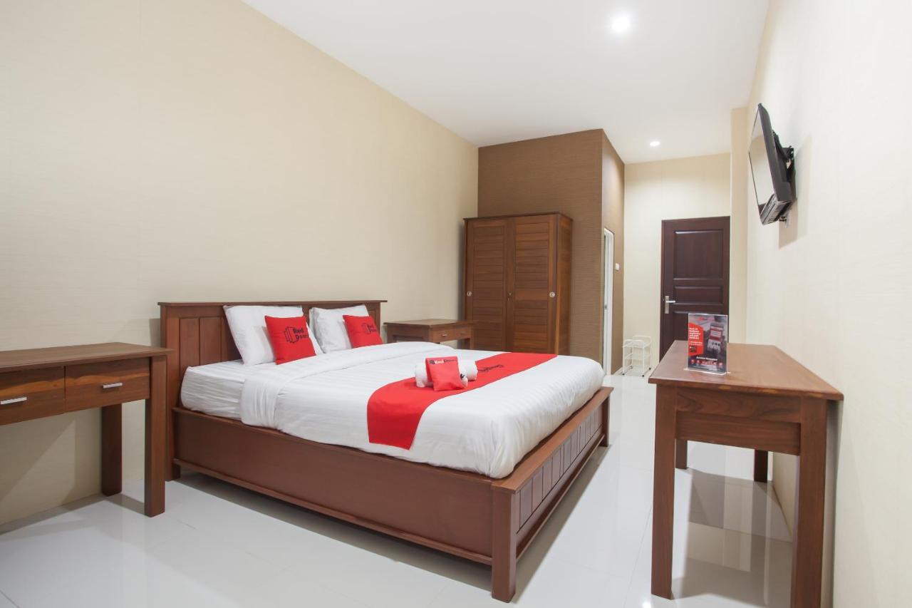 Reddoorz Near Universitas Wijaya Kusuma Surabaya Bagian luar foto